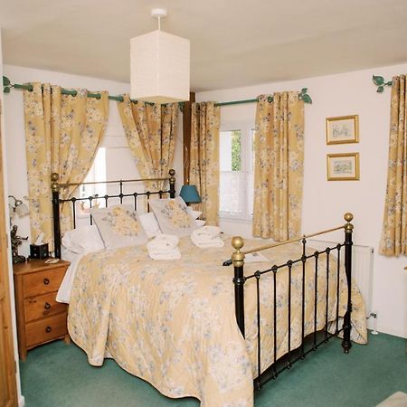 4 Lyndhurst Rd Brockenhurst Εξωτερικό φωτογραφία
