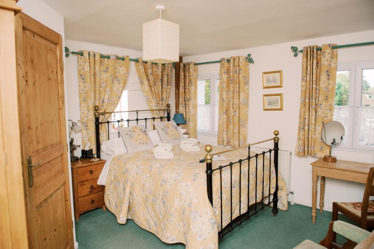 4 Lyndhurst Rd Brockenhurst Εξωτερικό φωτογραφία